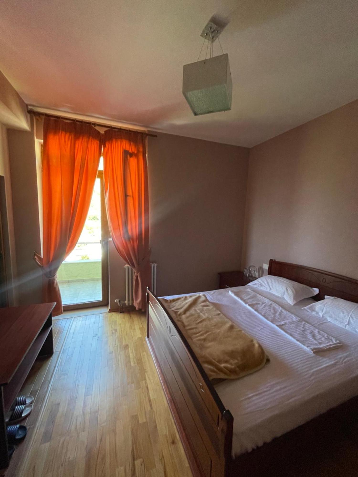Lura Hotel Fushe-Lure Dış mekan fotoğraf
