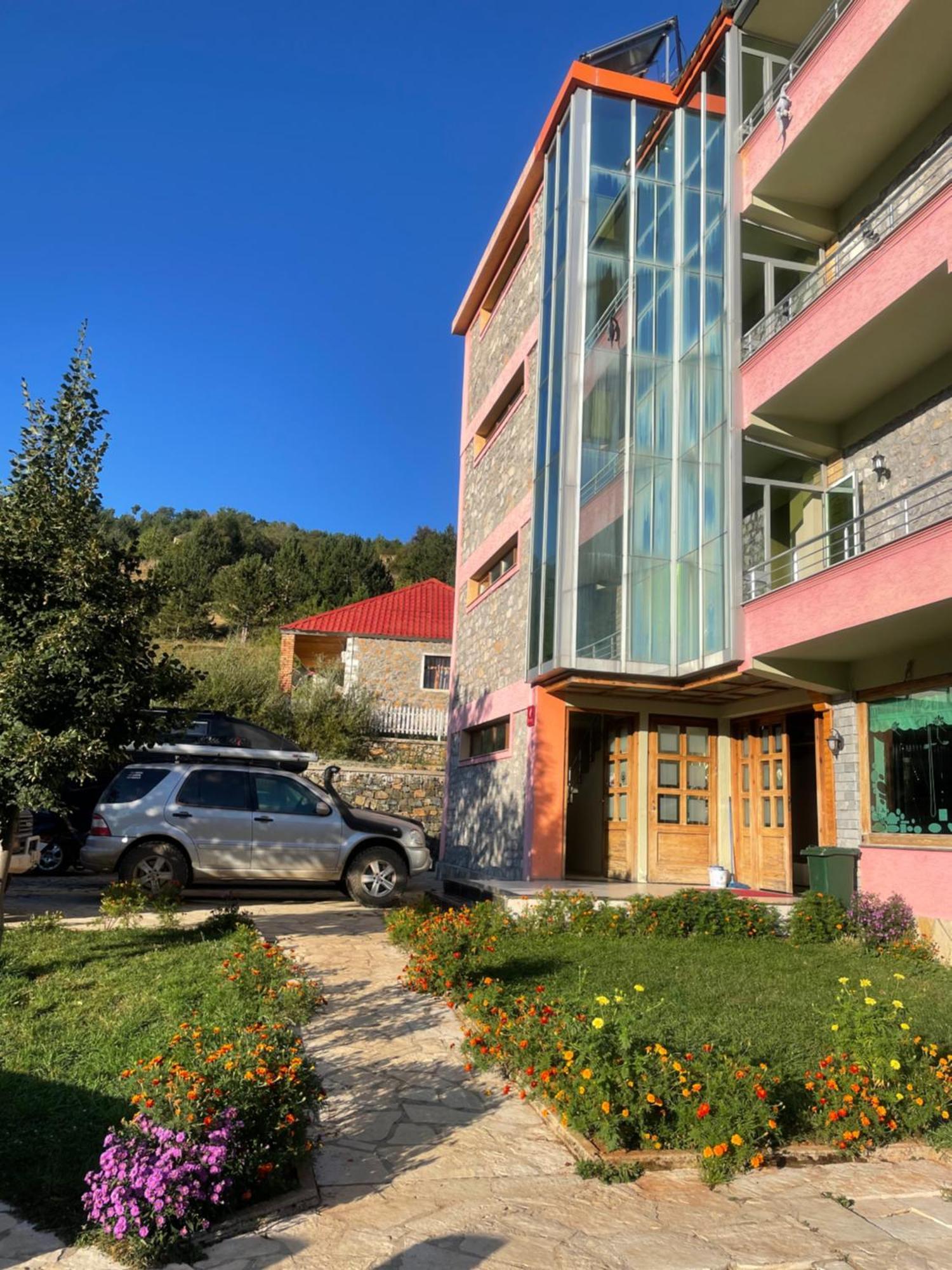 Lura Hotel Fushe-Lure Dış mekan fotoğraf