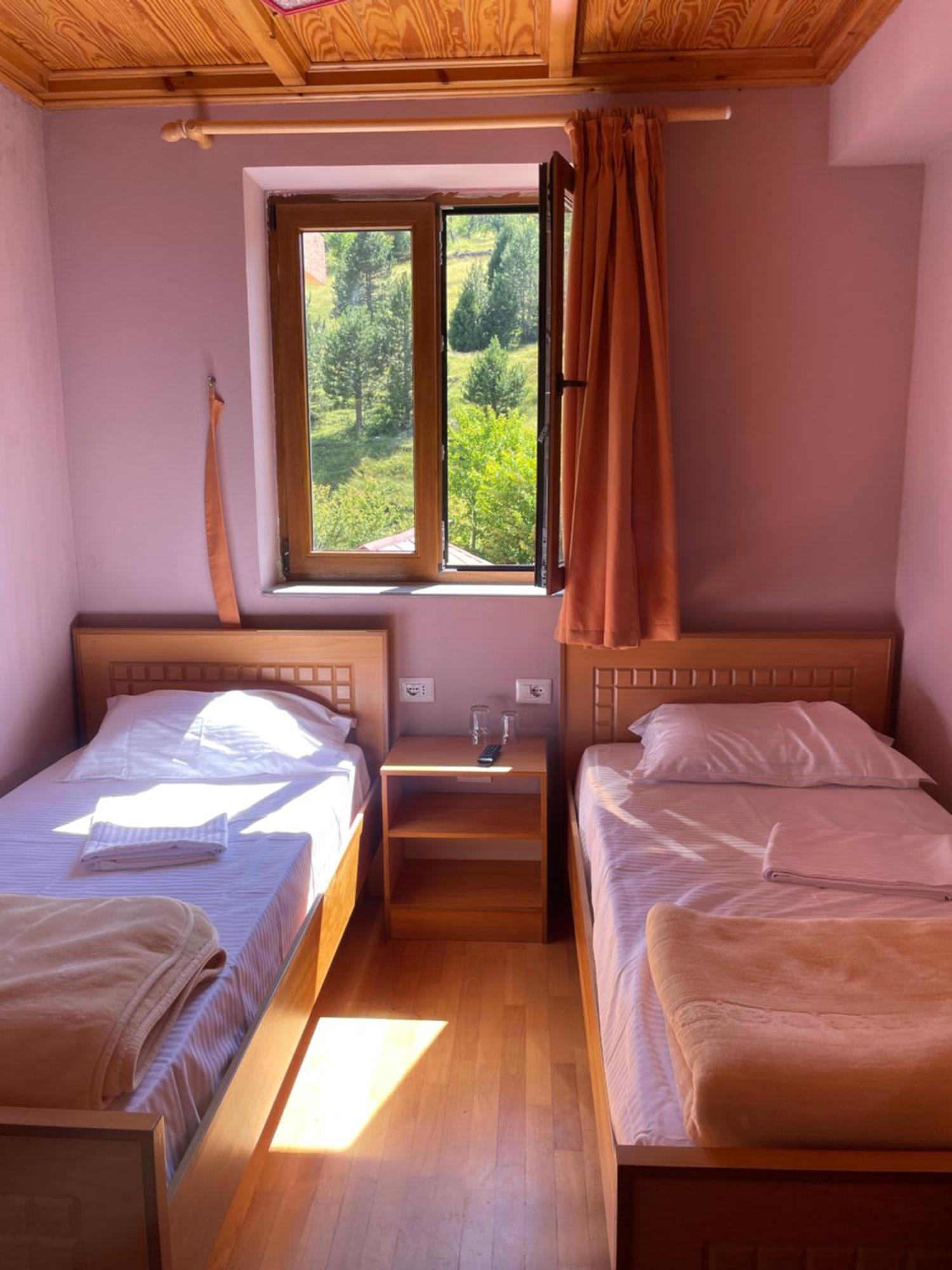 Lura Hotel Fushe-Lure Dış mekan fotoğraf