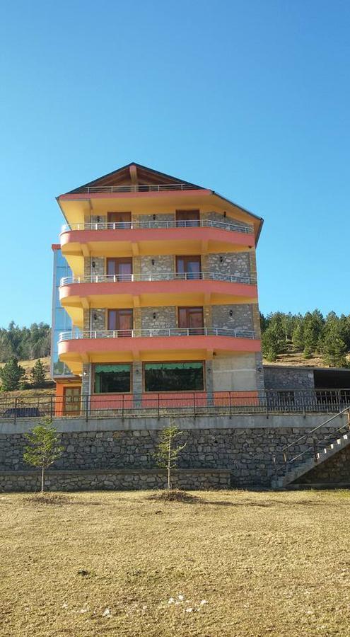 Lura Hotel Fushe-Lure Dış mekan fotoğraf